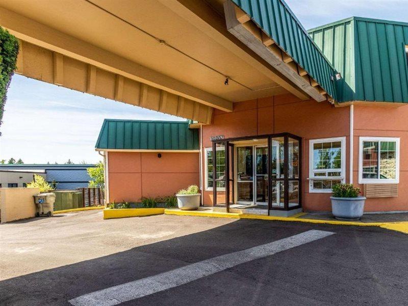 Rodeway Inn & Suites Hwy 217 & 26 W Portland Buitenkant foto