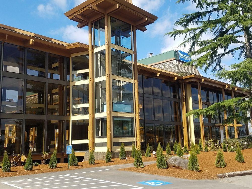 Rodeway Inn & Suites Hwy 217 & 26 W Portland Buitenkant foto
