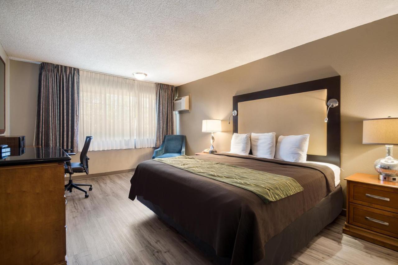 Rodeway Inn & Suites Hwy 217 & 26 W Portland Buitenkant foto