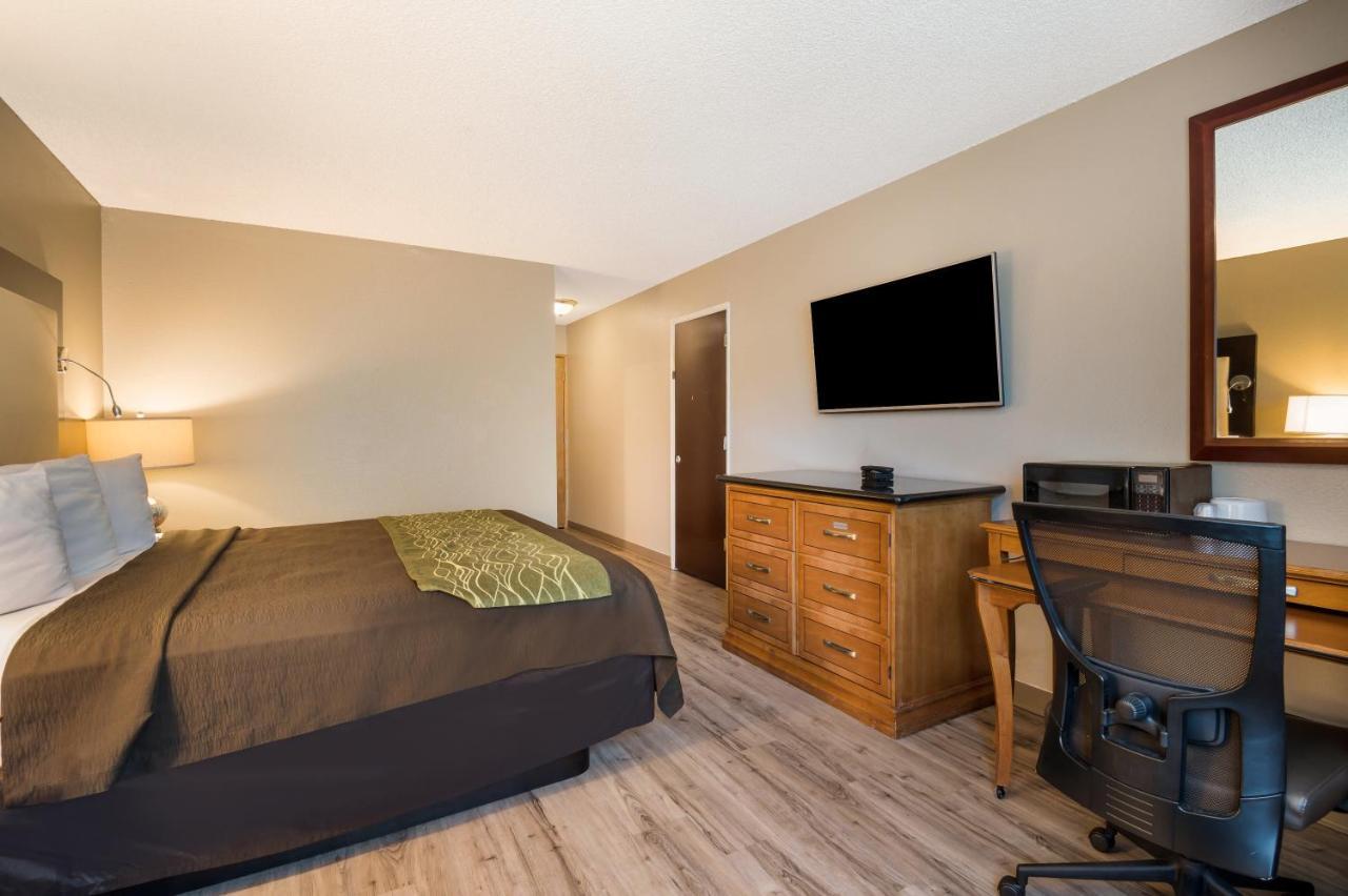 Rodeway Inn & Suites Hwy 217 & 26 W Portland Buitenkant foto